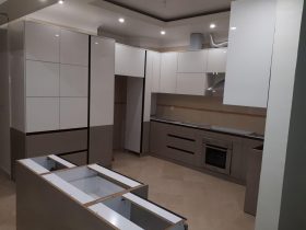 کابینت هایگلاس